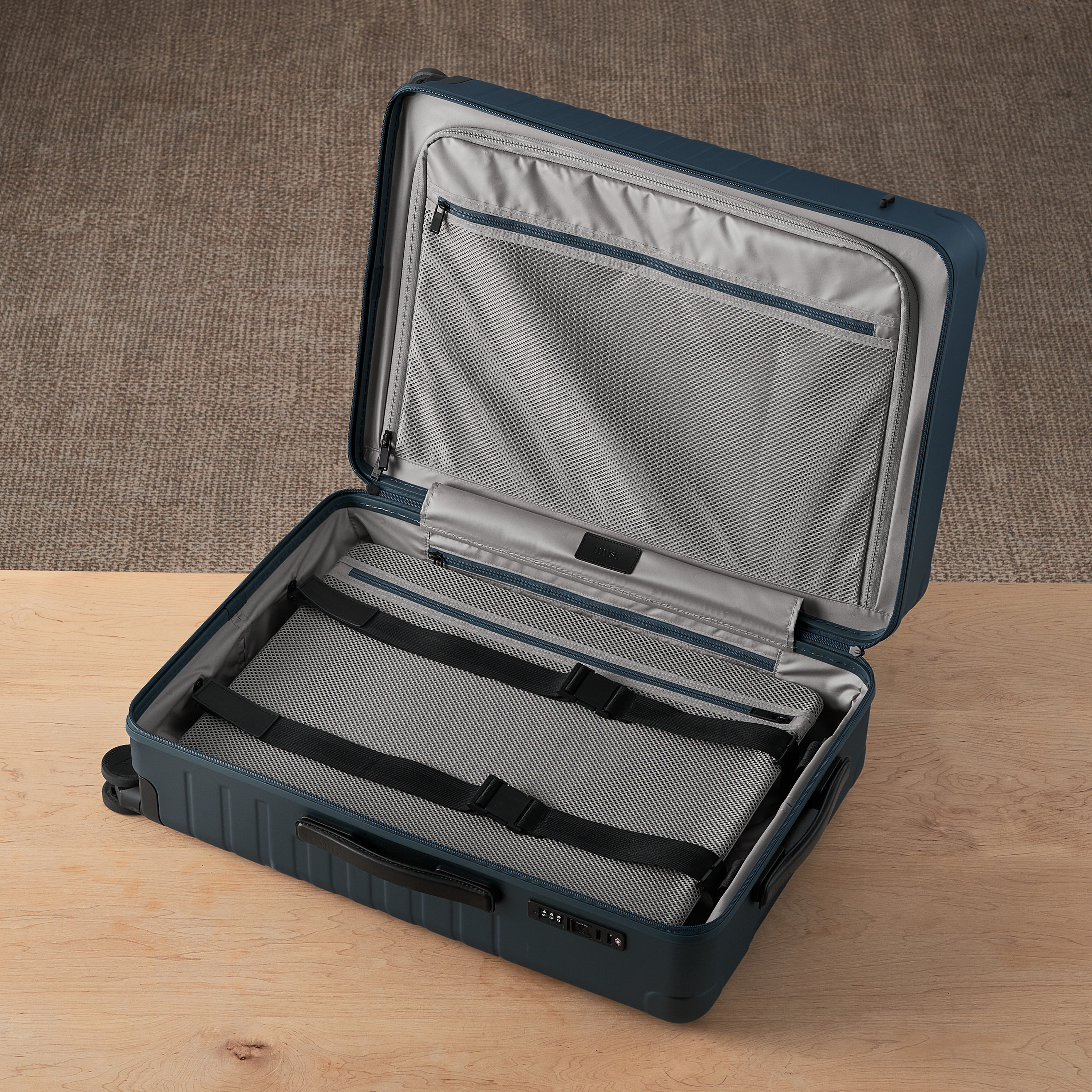 Essential Collection Suitcase Navy Blue Trendportss#size_Medium